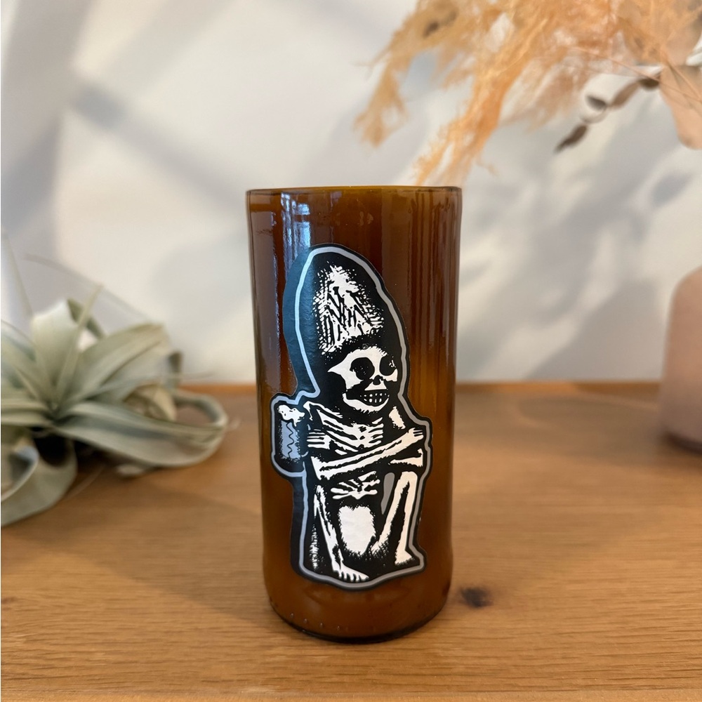 Recycled Handmade Craft Beer Candle - Dead Guy Ale Soy Candle - Picture 2 of 4